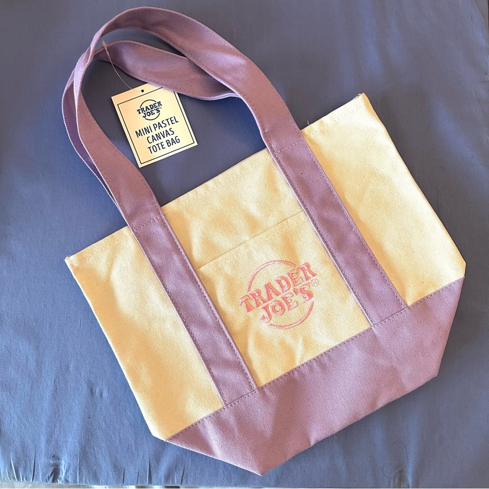 Chic Purple and Cream Tote Bag for Everyday Use